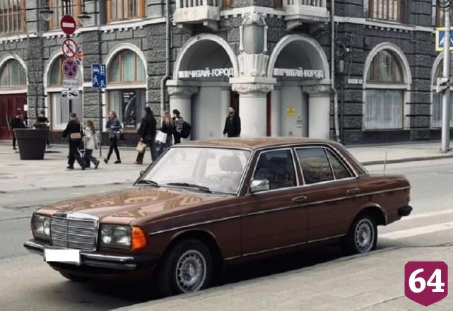 В Саратове продают раритетный Mercedes из Крыма
